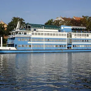 *** Botel Vodnik Tschechische Republik